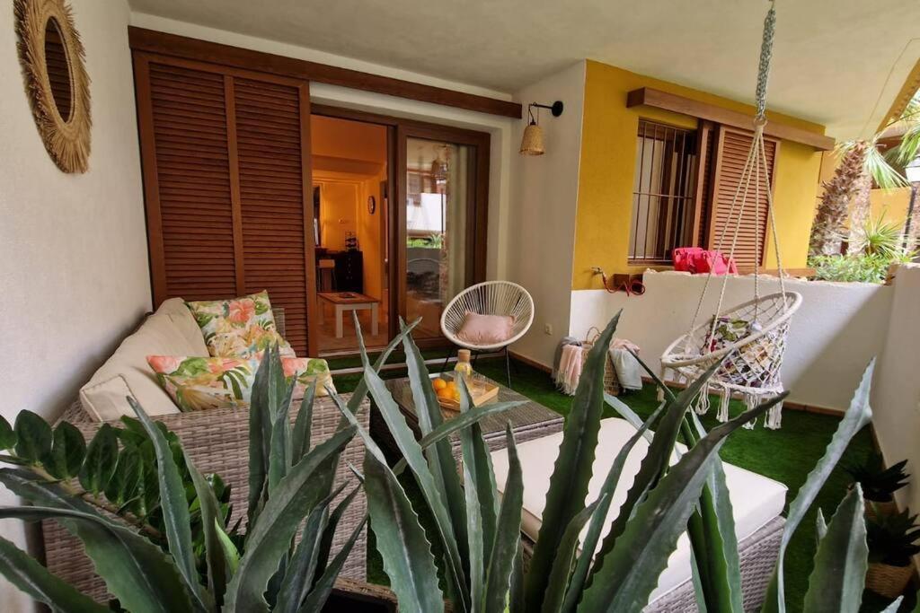 Olivia Sunny 2 Bedroom Apartament Punta Prima Torrevieja Esterno foto