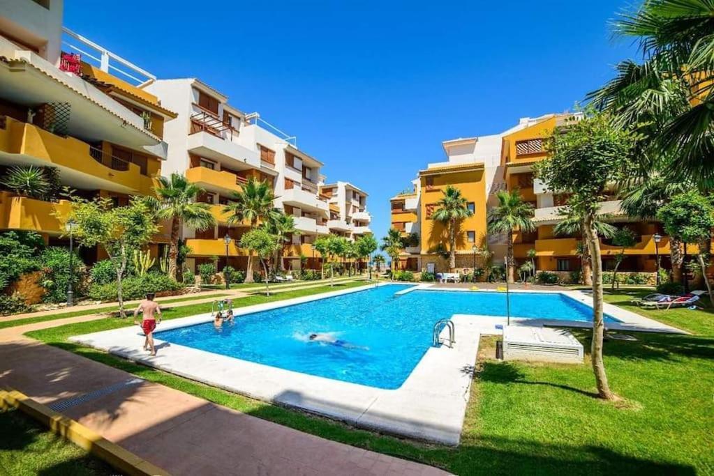 Olivia Sunny 2 Bedroom Apartament Punta Prima Torrevieja Esterno foto
