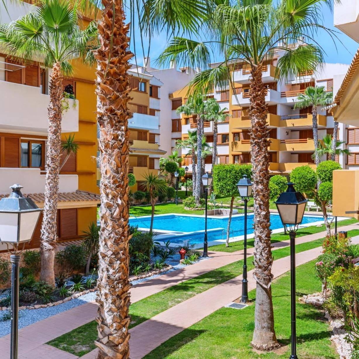 Olivia Sunny 2 Bedroom Apartament Punta Prima Torrevieja Esterno foto